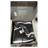 $80 size 9 COUGAR snow  Boots