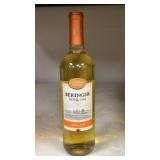750ml bottle of Beringer Main & Vine Moscato