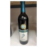 750ml bottle of Barefoot Malbec red wine