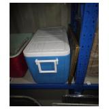 Coleman cooler full of freezable bags