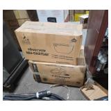 Toilet and toilet tank