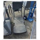 Rubbermaid cart Folds