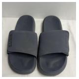 $22 Roots Sandals menï¿½s size 11 - Used, Velcro