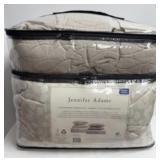 $80 6 Piece Reversible comforter set