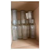 Box of miscellaneous glassware