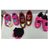 toddler Girls shoes size 6 and mitts