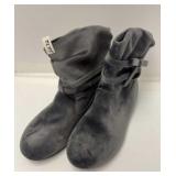 Girls boots size 3