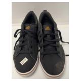 Menï¿½s shoes size 9