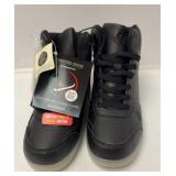 Boys shoes size 4