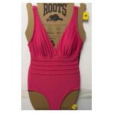 $20 womanï¿½s bathing suit size 6