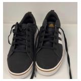 Menï¿½s shoes size 9