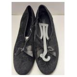 $10 Ladies size 9 slippers