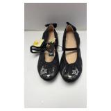 $20 Girls size 3 shoes