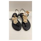 $40 Womanï¿½s sandals size 8