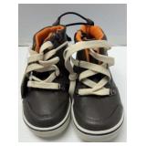 $25 boys 8 shoes