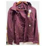 Menï¿½s dress shirt size medium
