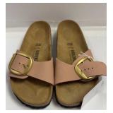 $140 womanï¿½s sandals 38 Uk5