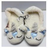 Ladies size 7/8 slippers and mask