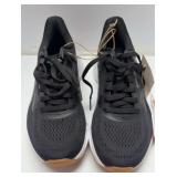 $50 Womenï¿½s size 6 Reebok shoes