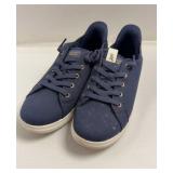 Womanï¿½s shoes size 10. Used