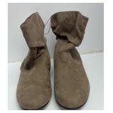 $20 ladies size 10 boots