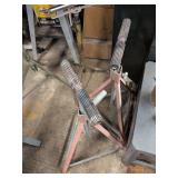 2 Pipe stands