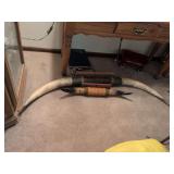 2 decorative horns