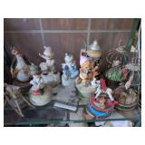 Music boxes: bird in cage, piano, Stein, clown and misc.