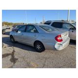 2002 TOYOTA CAMRY