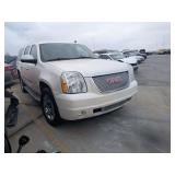2013 GMC YUKON