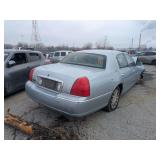 2005 LINCOLN TOWN CAR