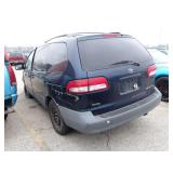 2003 TOYOTA SIENNA