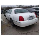 2001 LINCOLN TOWN CAR
