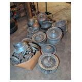 Vintage Hubcaps and Wheel Covers
