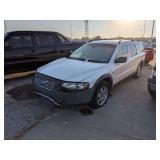 2003 VOLVO V70