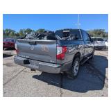 2017 NISSAN TITAN