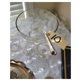 VINTAGE GRAPELEAF PUNCH BOWL & 12 CUPS