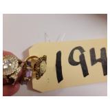 4 ASST COSTUME RINGS