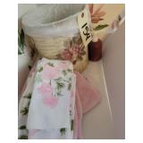 WASTE BASKET & ROSE HAND TOWEL SET