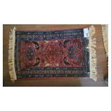 2 X 4 1/2 RUG (MAROON,GREEN,YELLOW)