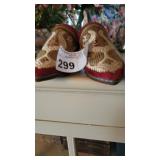 PR MOROCCAN W GOLD EMBROIDERY SLIP ON SHOES