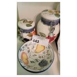 VINTG ONEIDA FRUIT HDPT JARS, 2 HDPT BOWLS,FRUTTEO