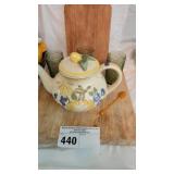 WOOD CUTTING BOARD,HDPT LEMON TEAPOT,3 GREEN GLASS