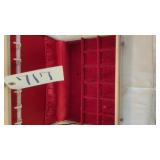 VINTAGE JEWELRY CASE