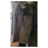 DAMSELLE NEW YORK (MED. / LAR.) FUR COAT IN VACCUM