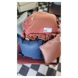 ASSORTMENT DECORATIVE PILLOWS "AS IS"