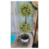 ARTIFICIAL TOPIARY