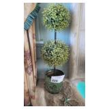 ARTIFICIAL TOPIARY