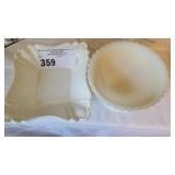 VINTAGE MILKGLASS CANDY DISH & SWIRL PATTERN