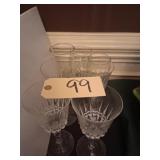 4 WINE GLASSES VINTAGE CRYSTAL